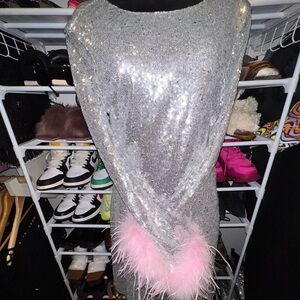 Silver Sequins Backless Mini Dress with Pink Feather Cuffs